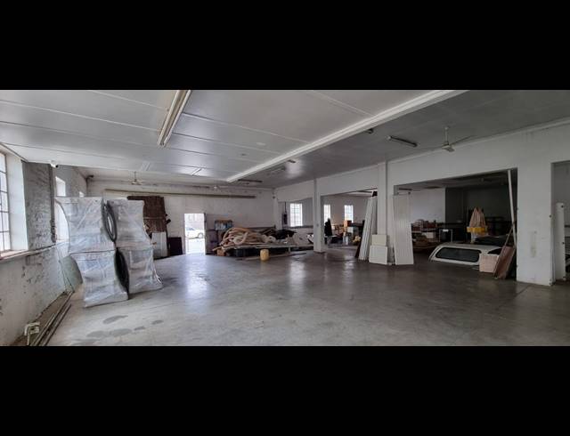 2,240M² WAREHOUSE FOR SALE IN VILLAGE MAIN